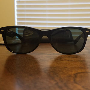 Authentic RayBan New Wayfarer Classic Sunglasses